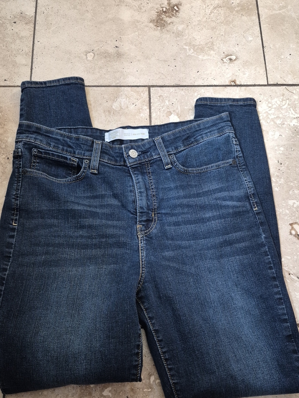 Levi's Women's Skinny Jeans in Deep Indigo